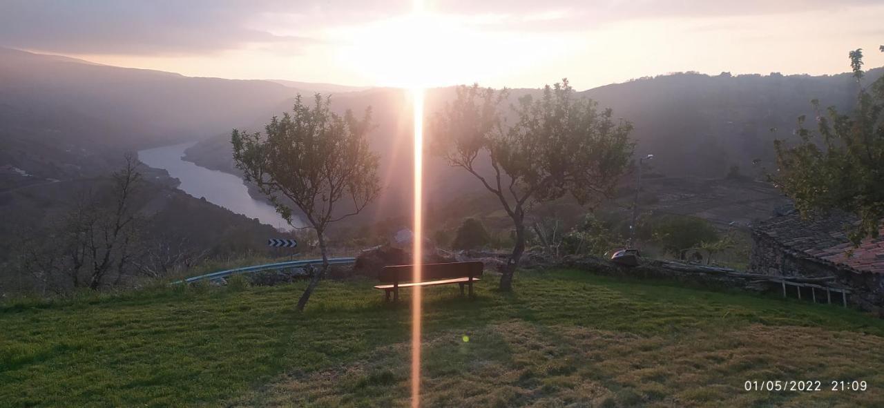 Balcon De San Caetano Daire Cristosende Dış mekan fotoğraf